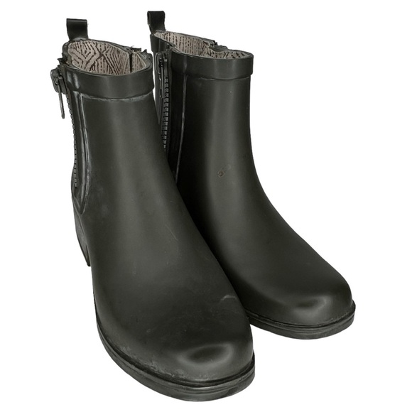 Lucky Brand Rain Boots - Picture 1 of 6